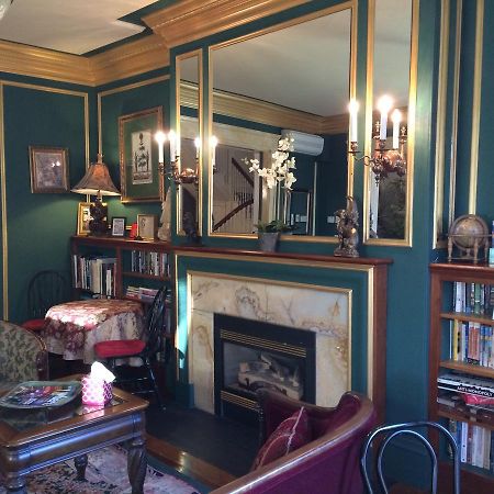The Gryphon House Bed & Breakfast Boston Exterior photo