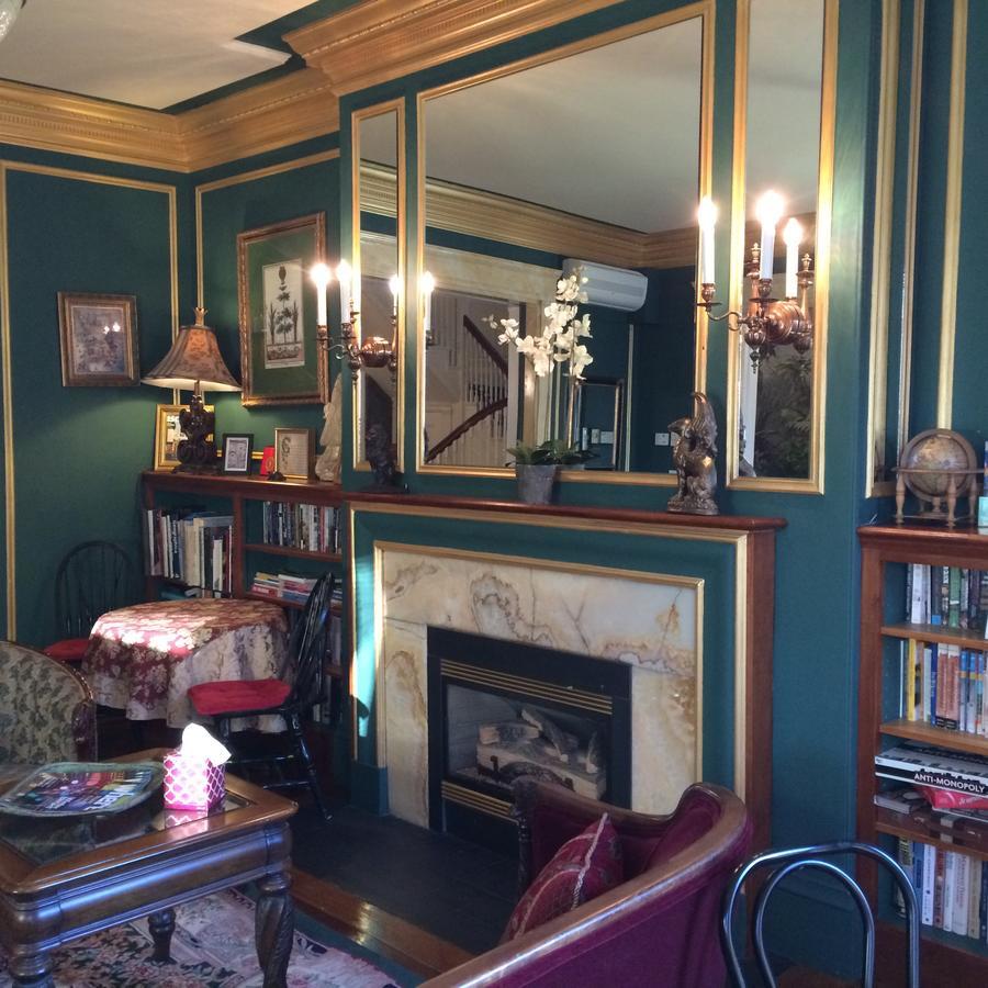 The Gryphon House Bed & Breakfast Boston Exterior photo