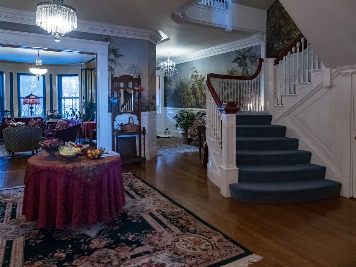 The Gryphon House Bed & Breakfast Boston Exterior photo
