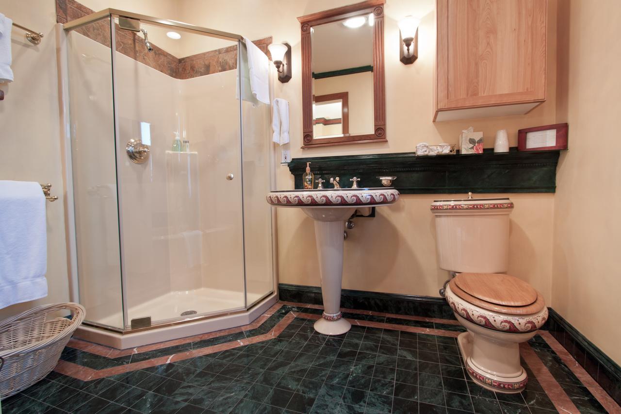 The Gryphon House Bed & Breakfast Boston Exterior photo