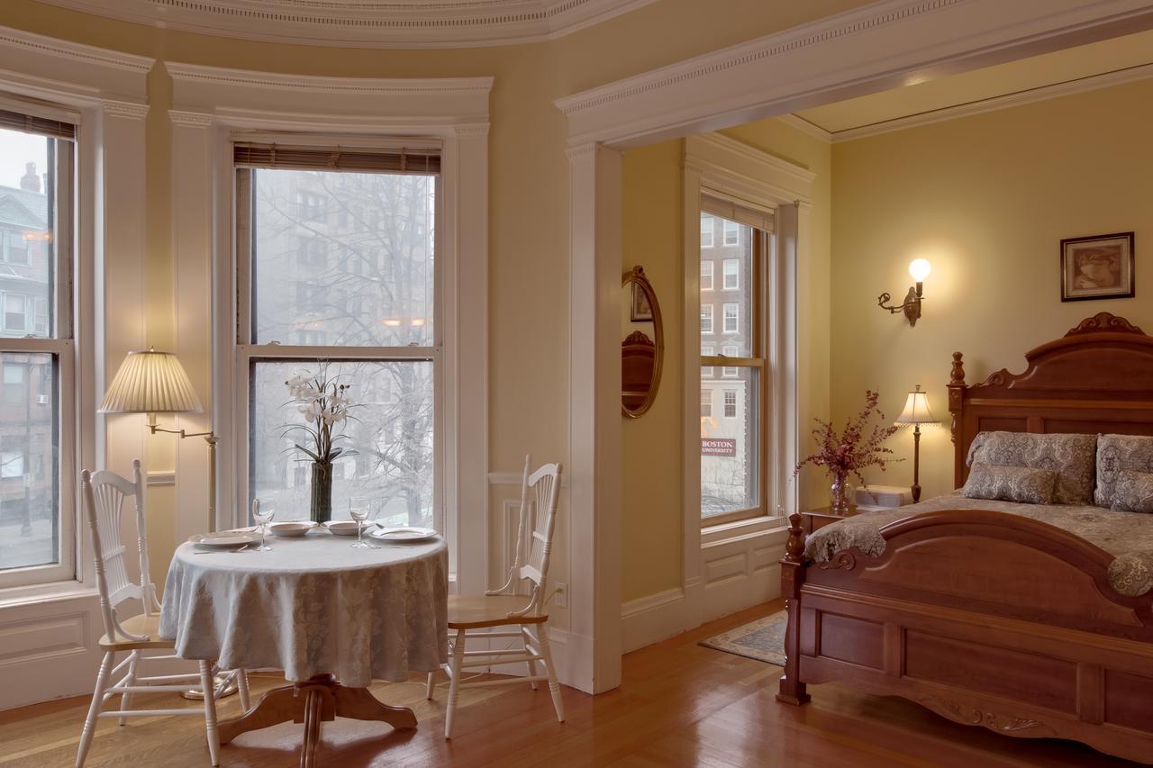 The Gryphon House Bed & Breakfast Boston Exterior photo