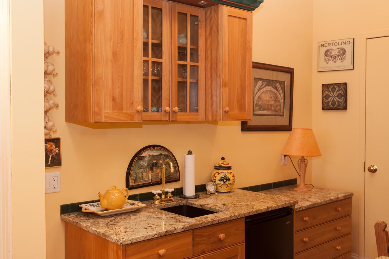 The Gryphon House Bed & Breakfast Boston Exterior photo