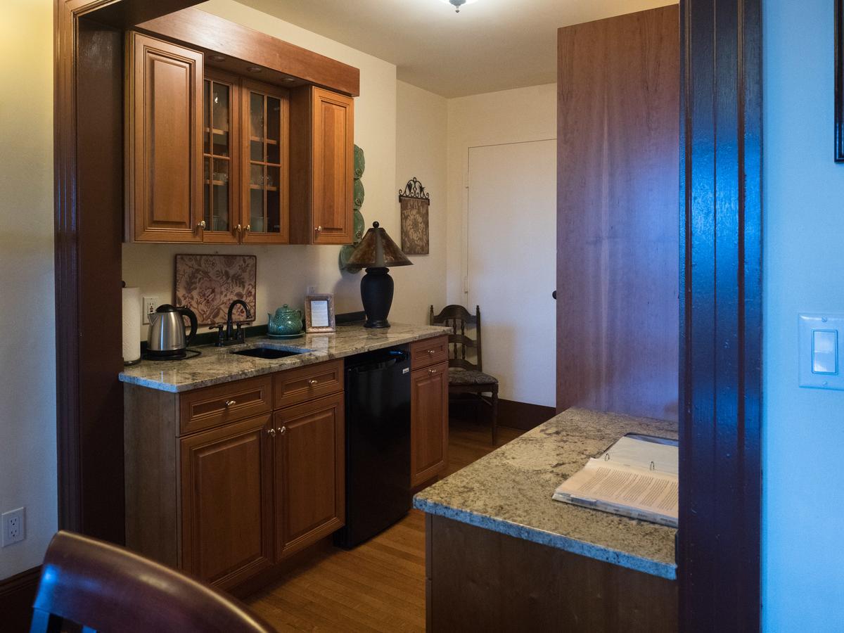 The Gryphon House Bed & Breakfast Boston Exterior photo