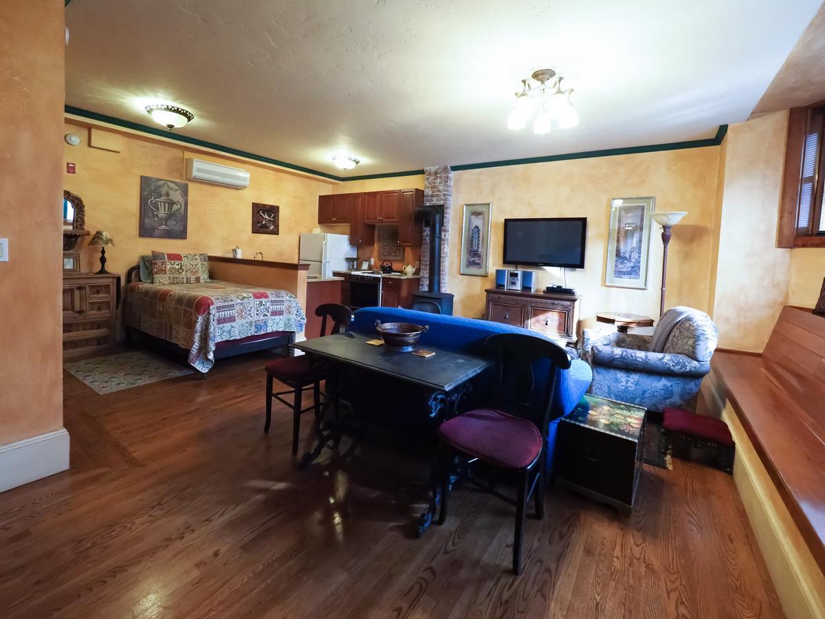 The Gryphon House Bed & Breakfast Boston Exterior photo