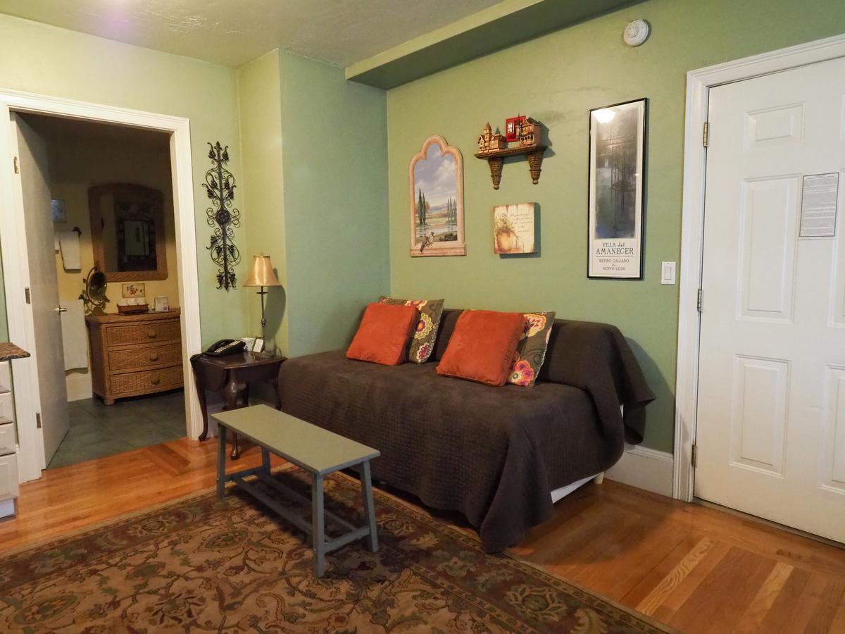 The Gryphon House Bed & Breakfast Boston Exterior photo
