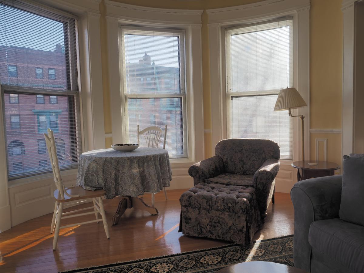 The Gryphon House Bed & Breakfast Boston Exterior photo