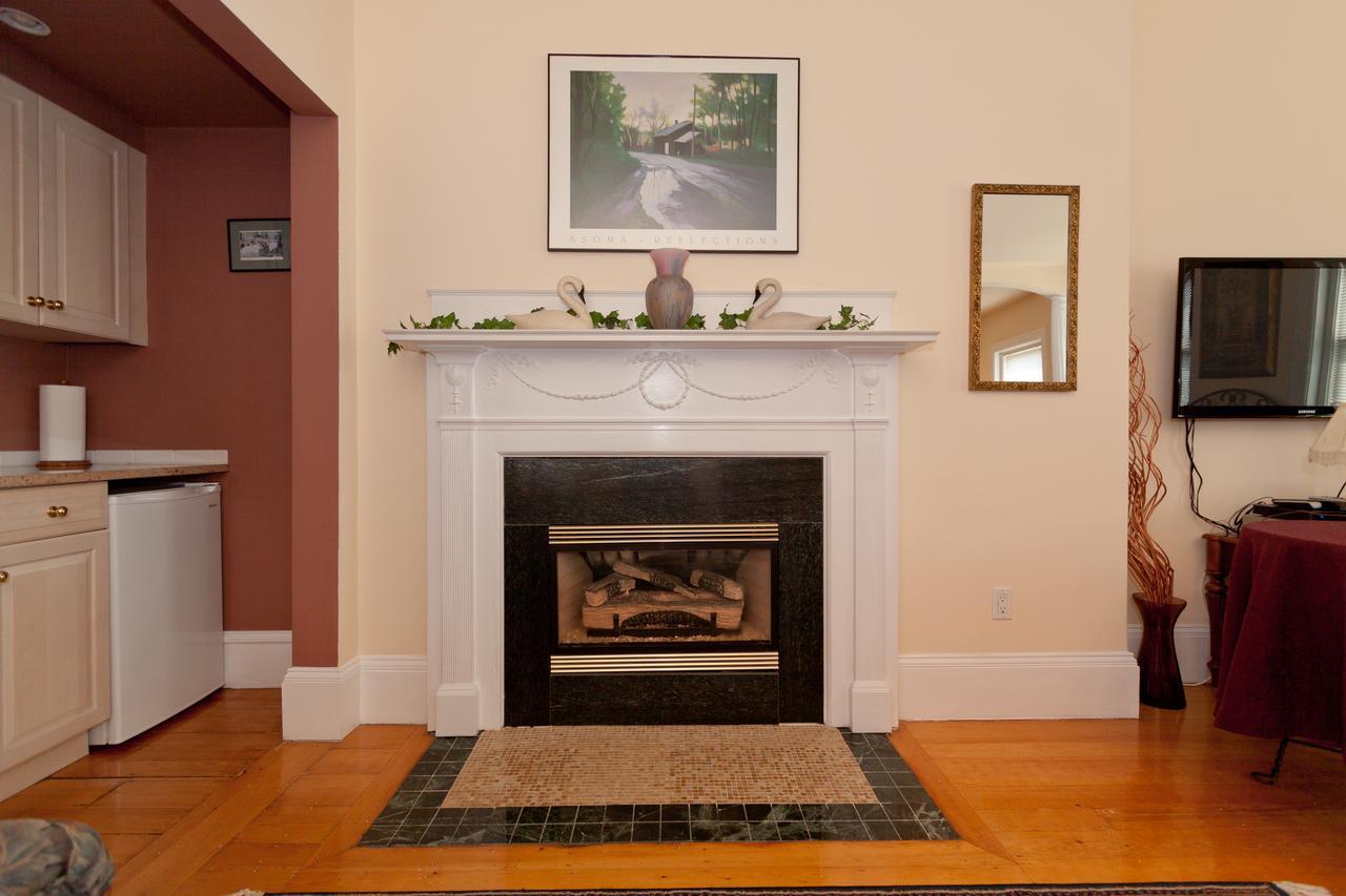 The Gryphon House Bed & Breakfast Boston Exterior photo