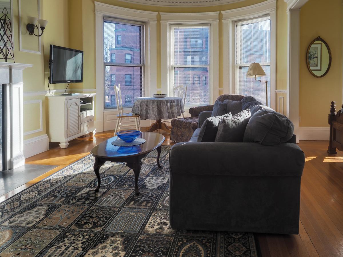 The Gryphon House Bed & Breakfast Boston Exterior photo