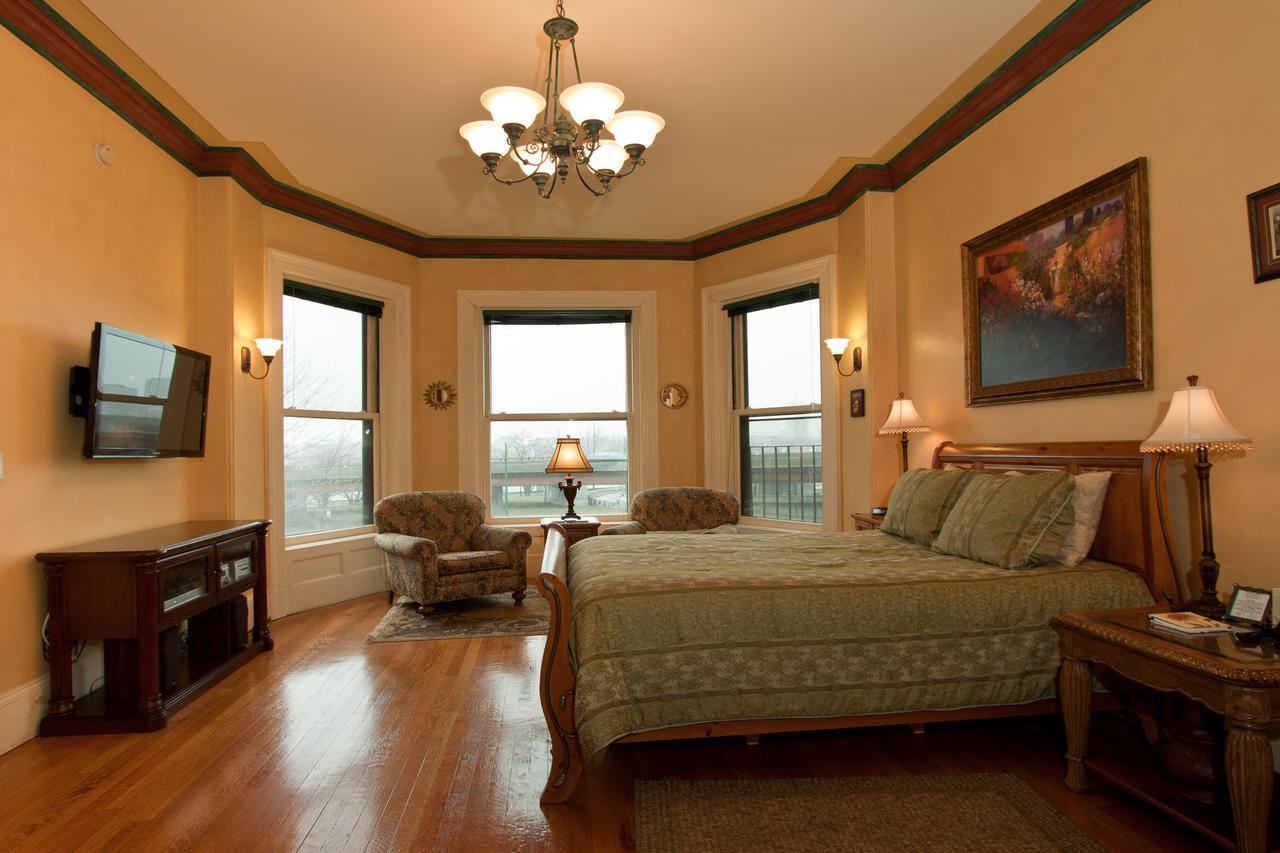 The Gryphon House Bed & Breakfast Boston Exterior photo